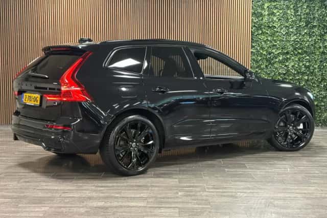 Volvo XC60 (2024) thumbnail 3