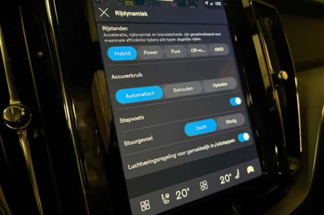 Volvo XC60 (2024) thumbnail 31