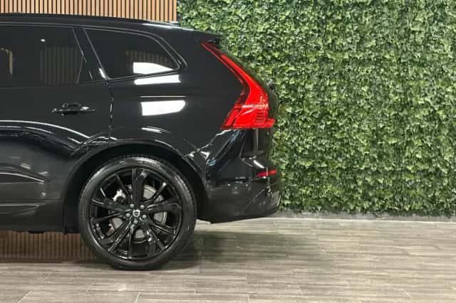 Volvo XC60 (2024) thumbnail 7