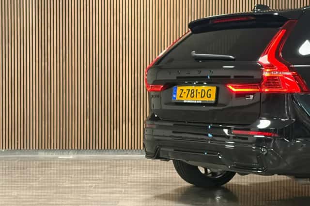 Volvo XC60 (2024) thumbnail 10