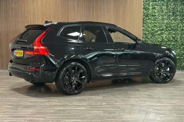 Volvo XC60 (2025) thumbnail 3