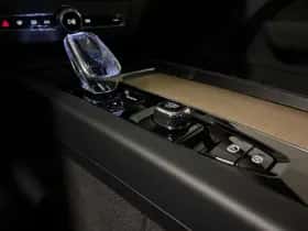 Volvo XC60 (2025) thumbnail 50