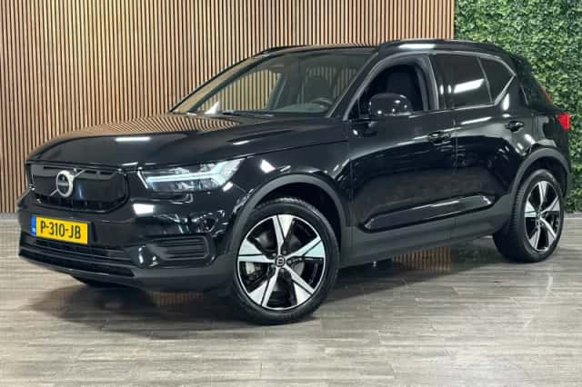 Volvo XC40 (2022) thumbnail 1