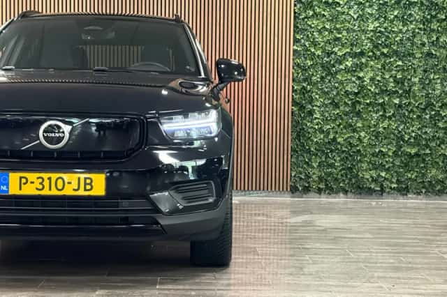 Volvo XC40 (2022) thumbnail 11