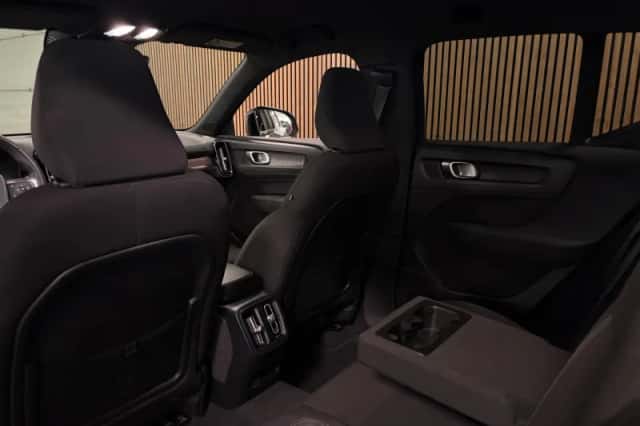 Volvo XC40 (2022) thumbnail 13