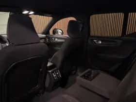 Volvo XC40 (2022) thumbnail 13