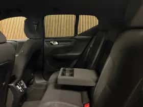 Volvo XC40 (2022) thumbnail 14