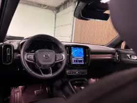 Volvo XC40 (2022) thumbnail 16