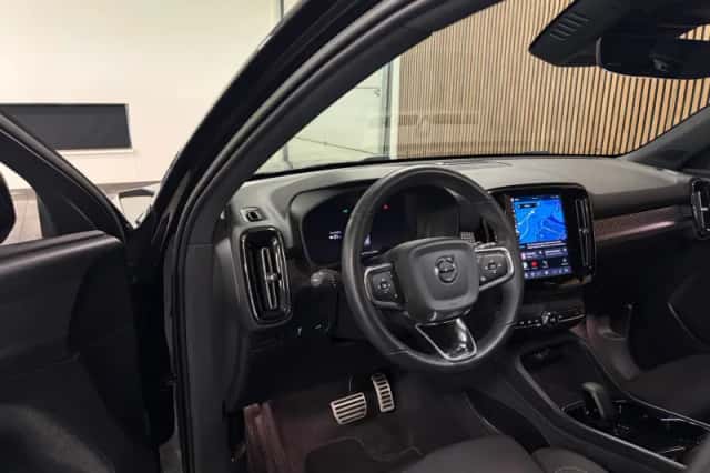 Volvo XC40 (2022) thumbnail 17