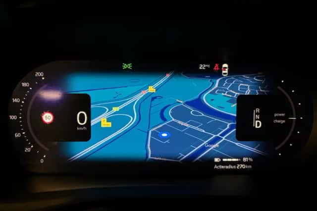 Volvo XC40 (2022) thumbnail 18
