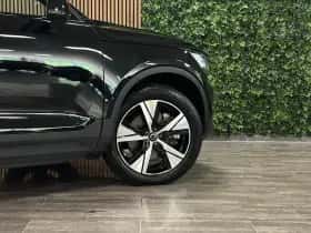 Volvo XC40 (2022) thumbnail 4