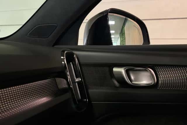 Volvo XC40 (2022) thumbnail 31