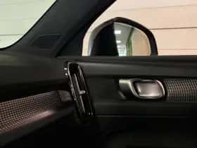 Volvo XC40 (2022) thumbnail 31