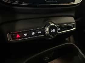 Volvo XC40 (2022) thumbnail 36
