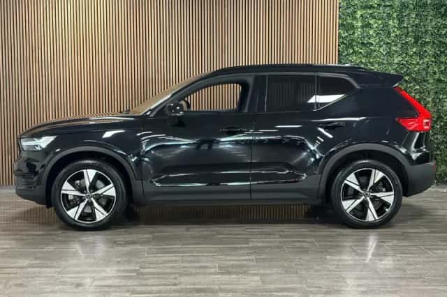 Volvo XC40 (2022) thumbnail 5