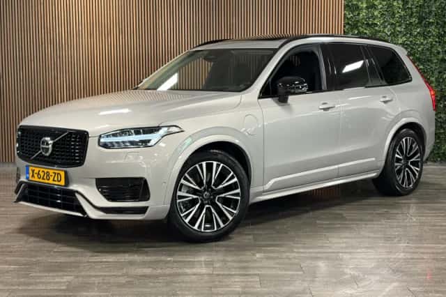 Volvo XC90 (2024) thumbnail 1