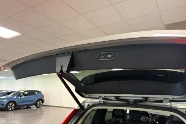 Volvo XC90 (2024) thumbnail 12