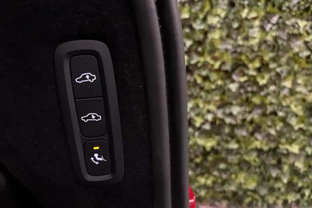 Volvo XC90 (2024) thumbnail 13