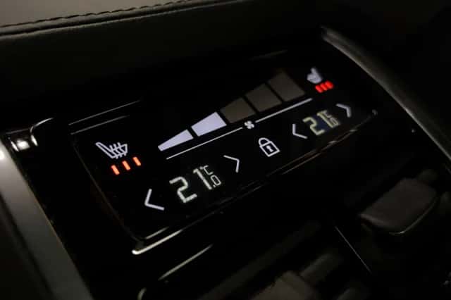 Volvo XC90 (2024) thumbnail 18
