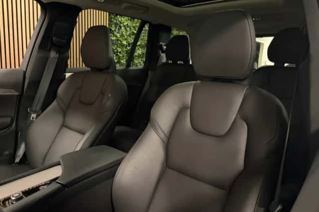 Volvo XC90 (2024) thumbnail 22