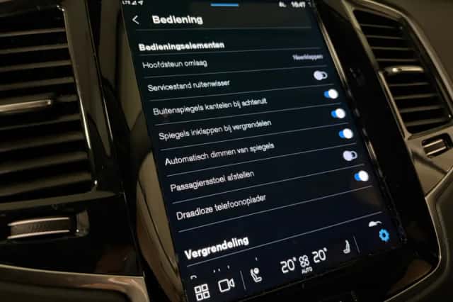 Volvo XC90 (2024) thumbnail 37