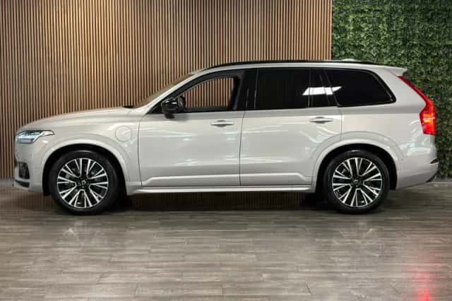 Volvo XC90 (2024) thumbnail 5