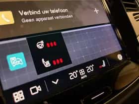 Volvo XC90 (2024) thumbnail 43