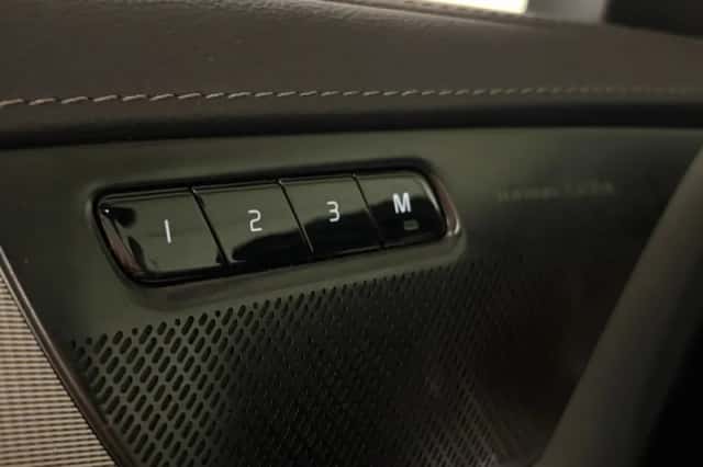 Volvo XC90 (2024) thumbnail 52