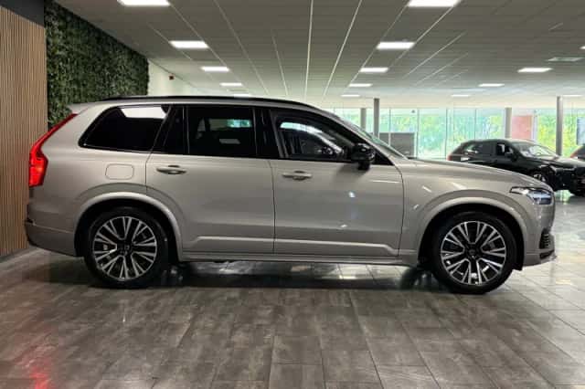 Volvo XC90 (2024) thumbnail 8