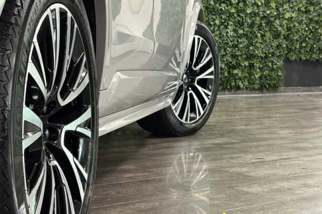 Volvo XC90 (2024) thumbnail 9