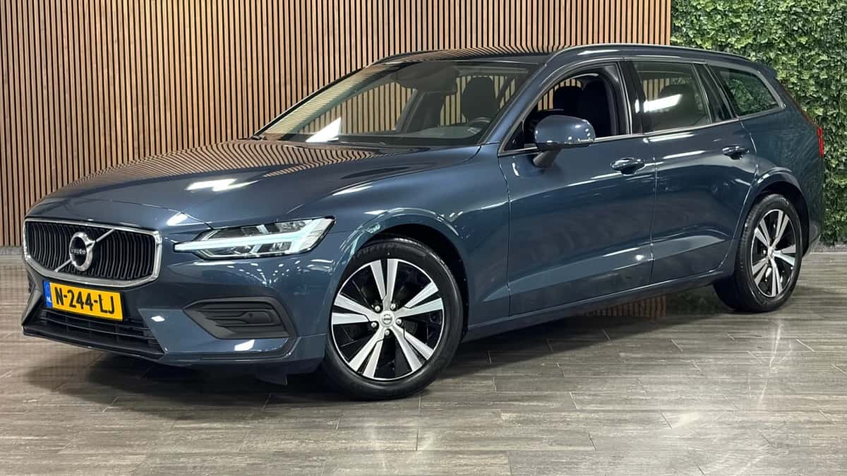 Volvo V60 (2021) — foto 1