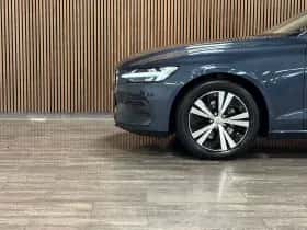Volvo V60 (2021) thumbnail 6