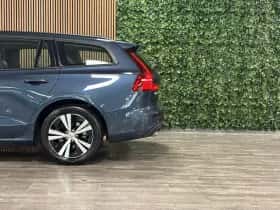 Volvo V60 (2021) thumbnail 7