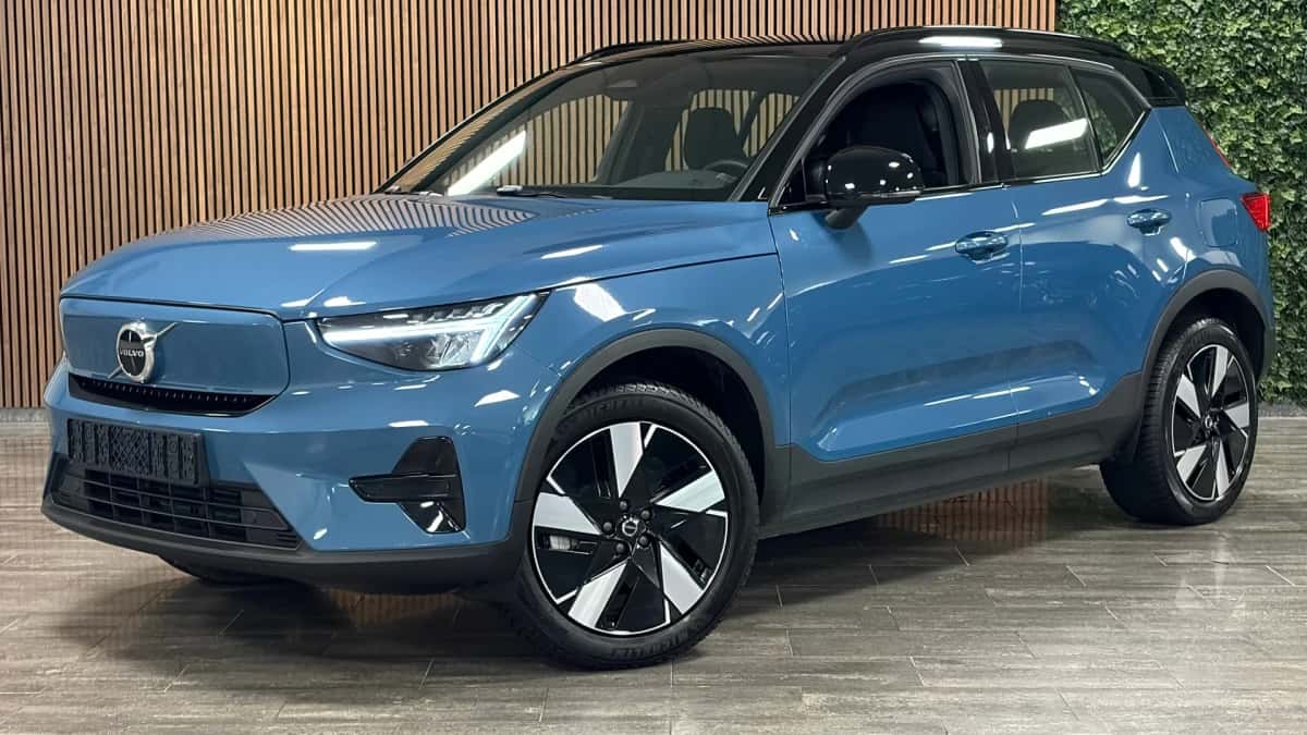 Volvo XC40 (2023) — foto 1