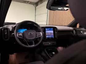 Volvo XC40 (2023) thumbnail 15
