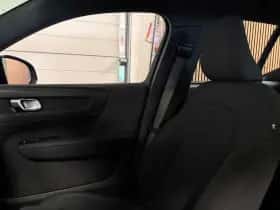 Volvo XC40 (2023) thumbnail 30