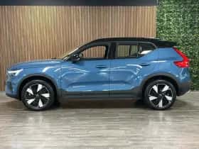Volvo XC40 (2023) thumbnail 5