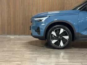 Volvo XC40 (2023) thumbnail 6