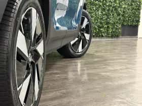 Volvo XC40 (2023) thumbnail 9