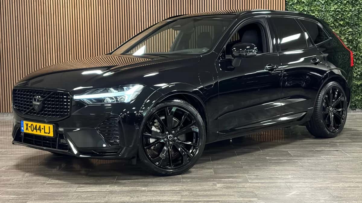 Volvo XC60 (2024) — foto 1