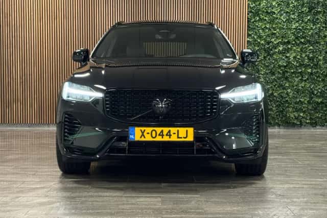 Volvo XC60 (2024) thumbnail 2