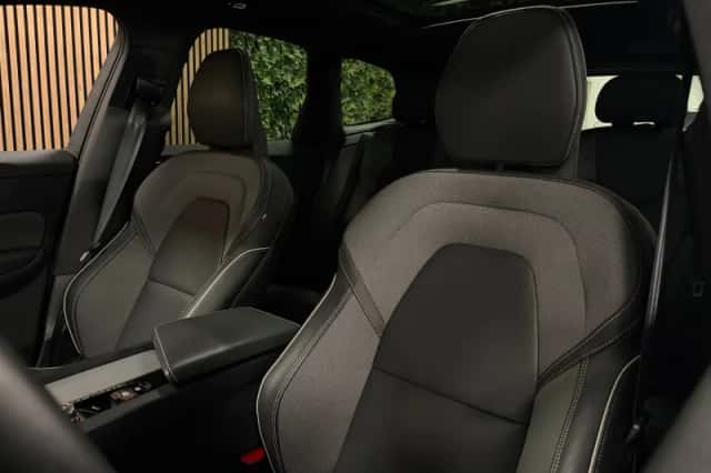 Volvo XC60 (2024) thumbnail 18