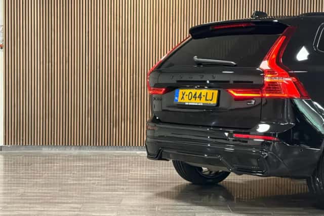 Volvo XC60 (2024) thumbnail 8