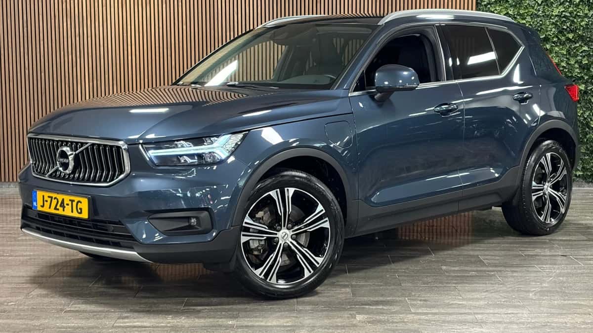 Volvo XC40 (2020) — foto 1