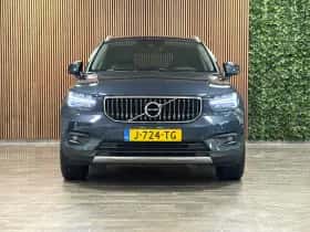 Volvo XC40 (2020) thumbnail 2