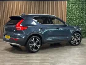 Volvo XC40 (2020) thumbnail 3