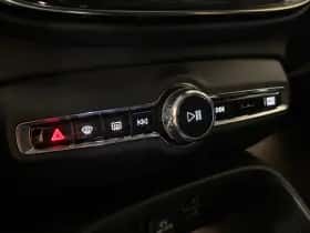 Volvo XC40 (2020) thumbnail 45