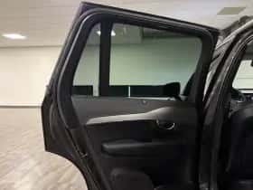 Volvo XC90 (2022) thumbnail 14