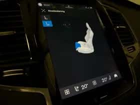 Volvo XC90 (2022) thumbnail 39