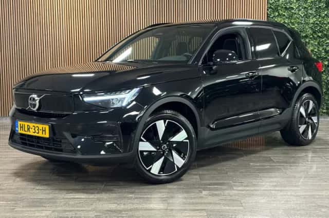 Volvo EX40 (2025) thumbnail 1